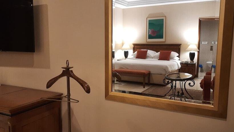 جناح, The Hans, New Delhi