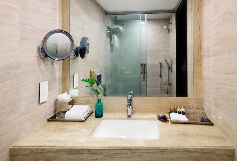 Superior Room King Size Bed