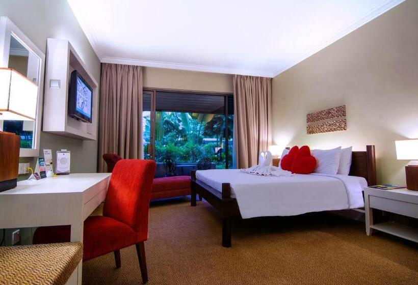 小室, Corus Hotel Kuala Lumpur