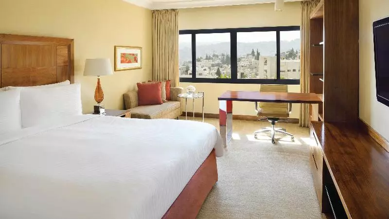 Club Room King Bed, Intercontinental Jordan, An Ihg