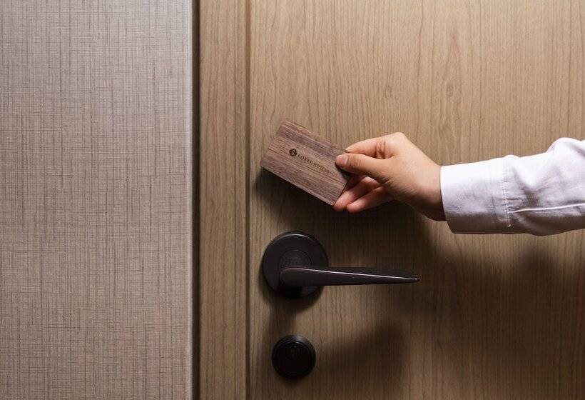 Номер Deluxe, Lotte Hotel World