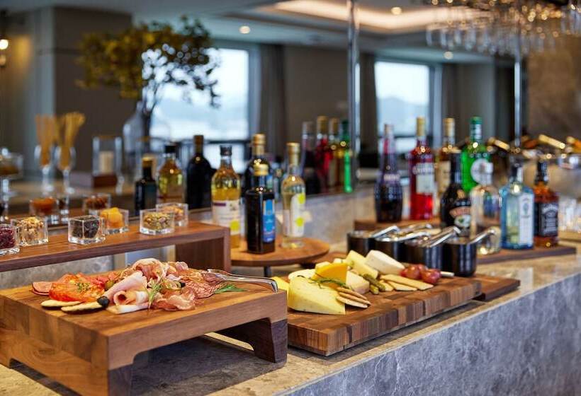 اتاق کلاب, Lotte Hotel World