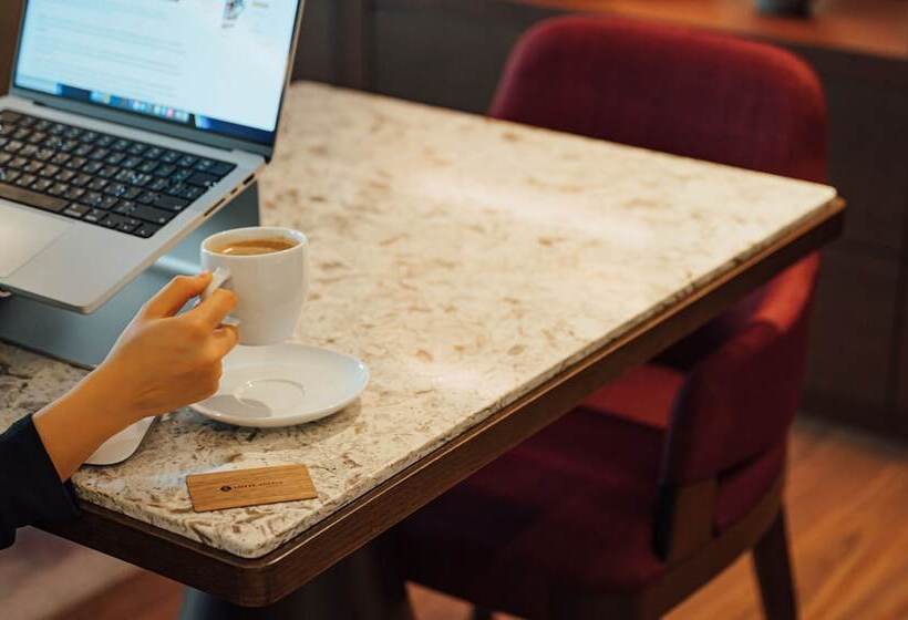 اتاق کلاب, Lotte Hotel World