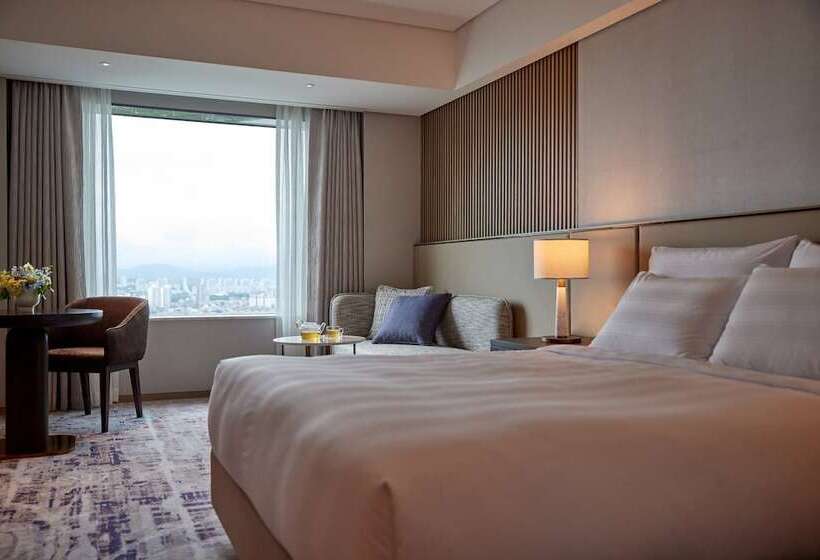 اتاق لوکس, Lotte Hotel World