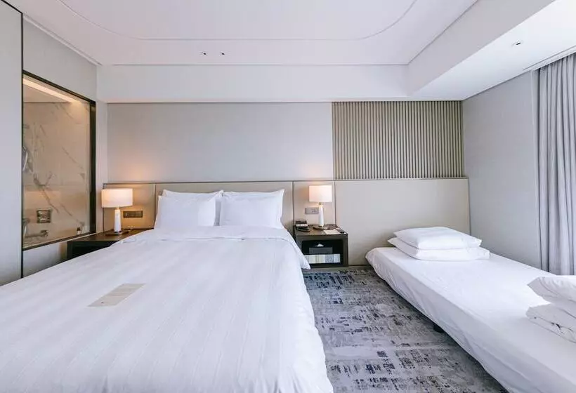 レイクビューデラックスルーム, Lotte Hotel World