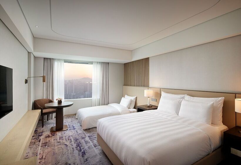 اتاق لوکس با چشمانداز دریاچه, Lotte Hotel World