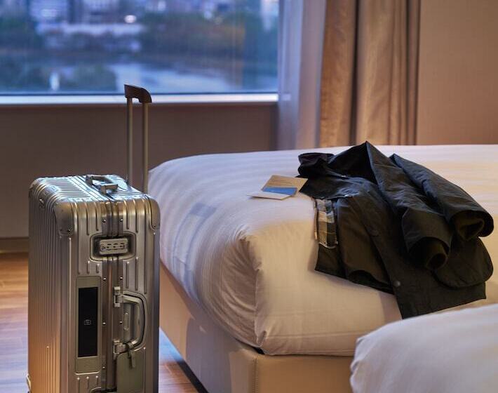 اتاق لوکس با چشمانداز دریاچه, Lotte Hotel World