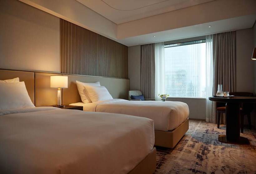 اتاق لوکس با چشمانداز دریاچه, Lotte Hotel World