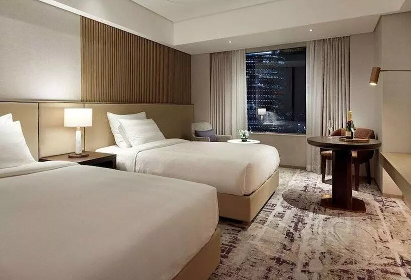 レイクビューデラックスルーム, Lotte Hotel World