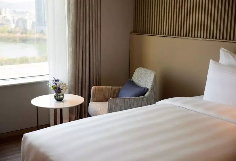 デラックスルーム, Lotte Hotel World