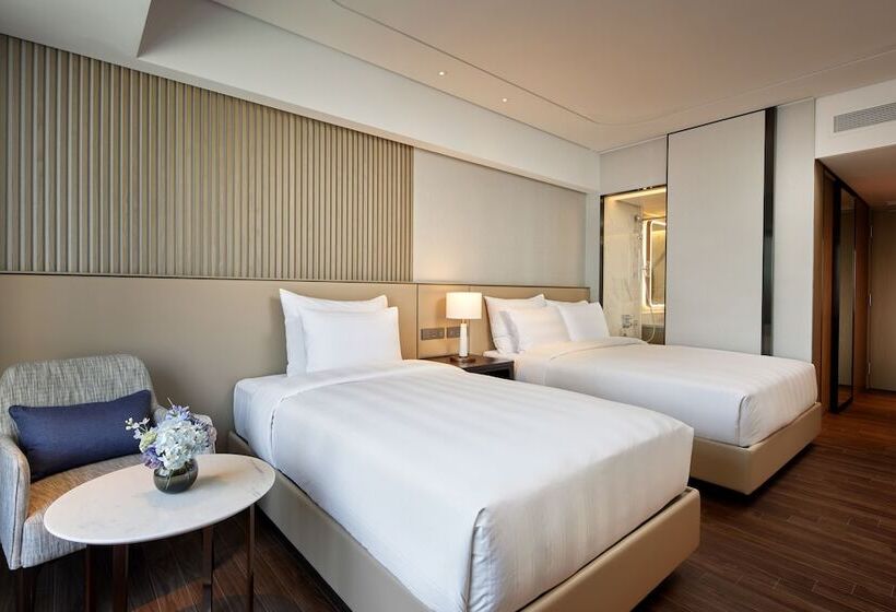 Номер Deluxe, Lotte Hotel World