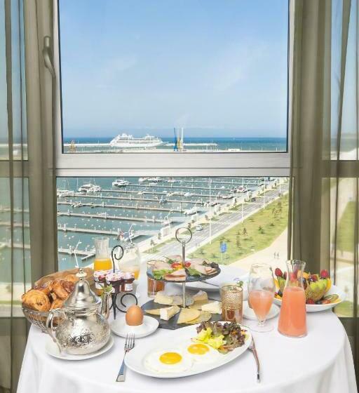 Quarto Superior com Vistas, Marina Bay Tanger