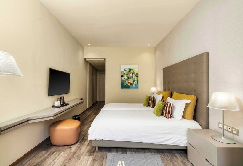 اتاق سوپریور با چشم‌انداز استخر, Marina Bay Tanger