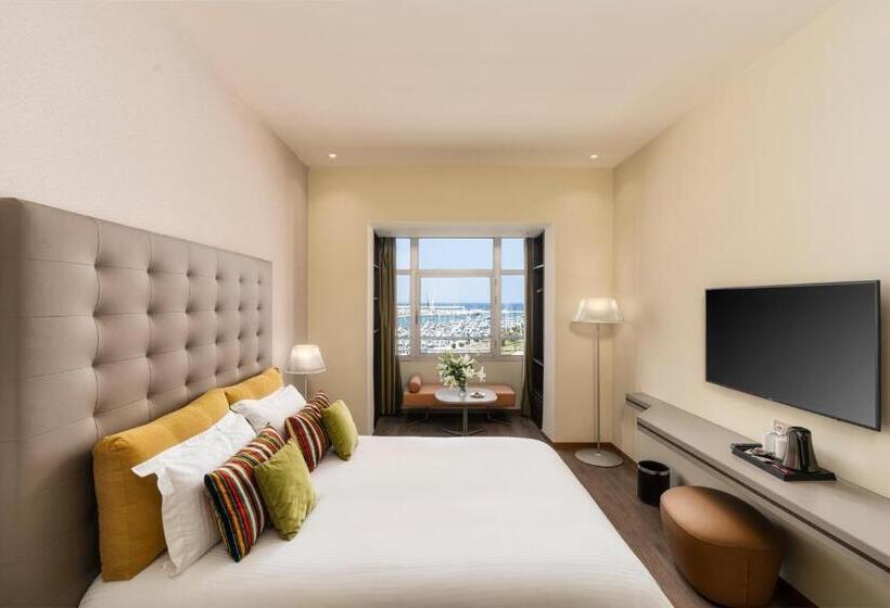 اتاق سوپریور با چشم‌انداز, Marina Bay Tanger