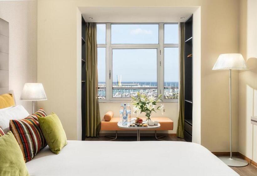 Quarto Superior com Vistas, Marina Bay Tanger