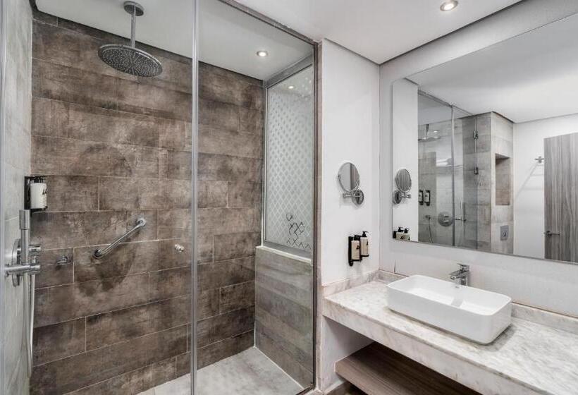 اتاق استاندارد با چشم‌انداز, Marina Bay Tanger