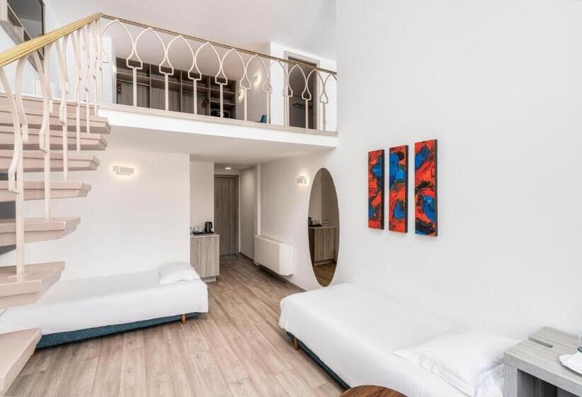 اتاق خانوادگی, Marina Bay Tanger