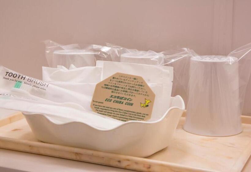 标准三人间, Narita Airport Rest House