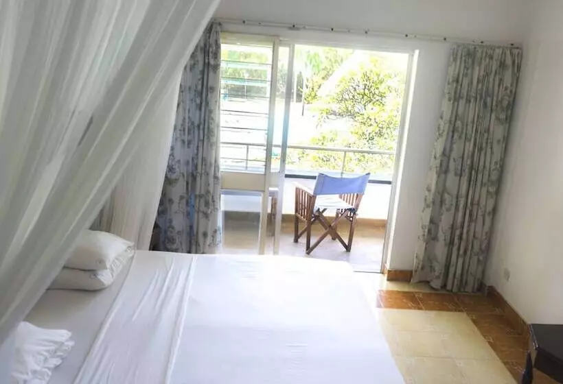 اتاق استاندارد, Reef Hotel Mombasa