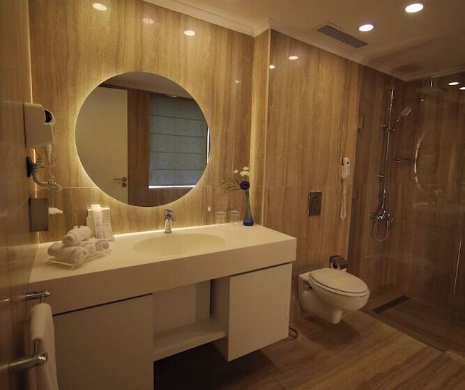 سوئیت با چشمانداز, Riviera Hotel Beirut