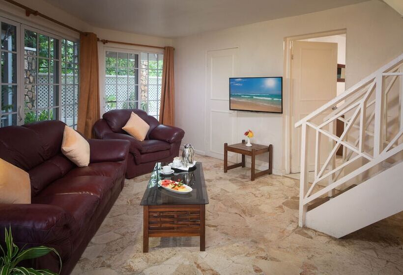 ویلای 2 خوابه, Rondel Village