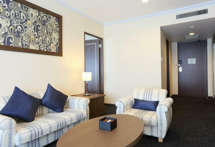 Полулюкс, Loisir Hotel Toyohashi