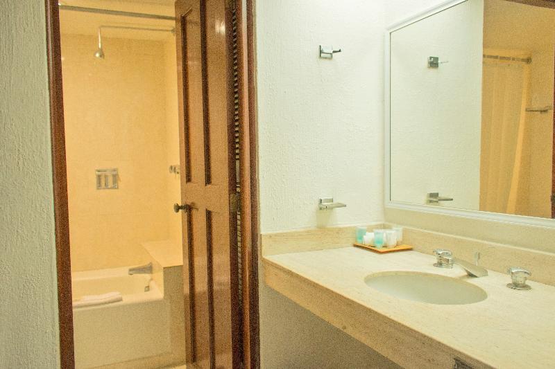 Tengerre Néző Junior Suite, All Ritmo Cancun Resort & Water Park