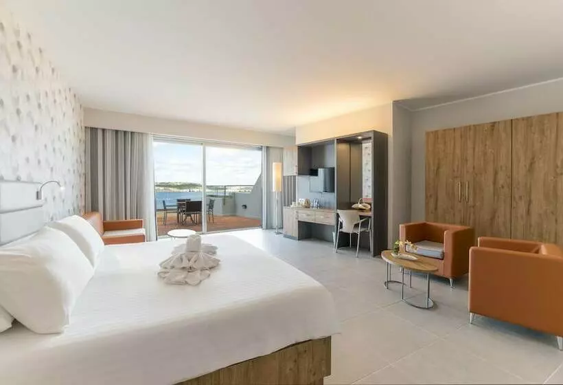 سوییت با چشم‌انداز دریا, Doubletree by Hilton Malta
