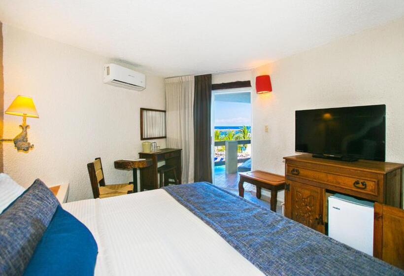 חדר סטנדרט נוף לים עם מרפסת, Casa Del Mar Cozumel Hotel & Dive Resort