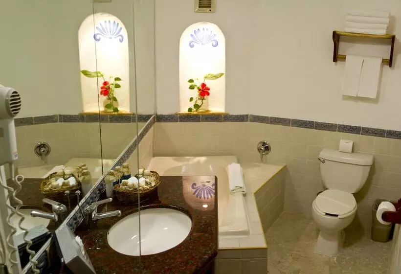 کلبه دلوکس, Casa Del Mar Cozumel Hotel & Dive Resort