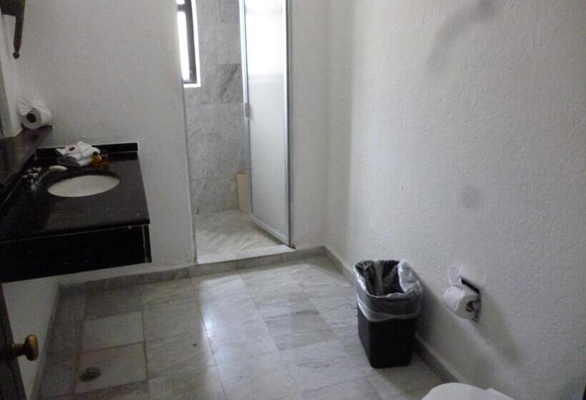 اتاق استاندارد با تخت بزرگ, Castillo De Santa Cecilia