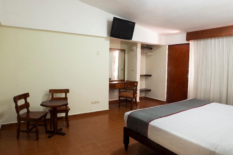 プールビュースタンダードルーム, Collection O Hotel Mocambo, Boca Del Río