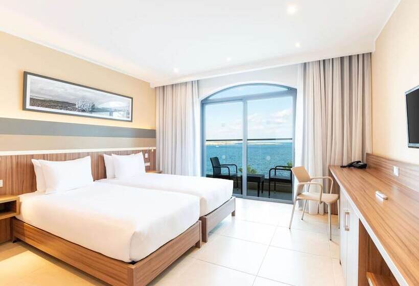 اتاق سوپریور با چشمانداز دریا, Doubletree by Hilton Malta