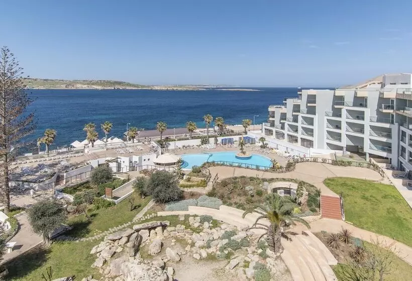 اتاق سوپریور با چشم‌انداز دریا, Doubletree by Hilton Malta