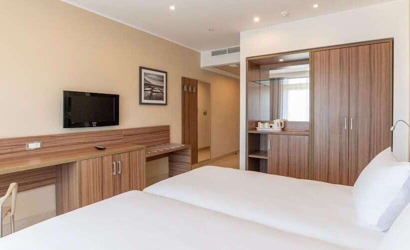 اتاق استاندارد با چشمانداز دریا, Doubletree by Hilton Malta
