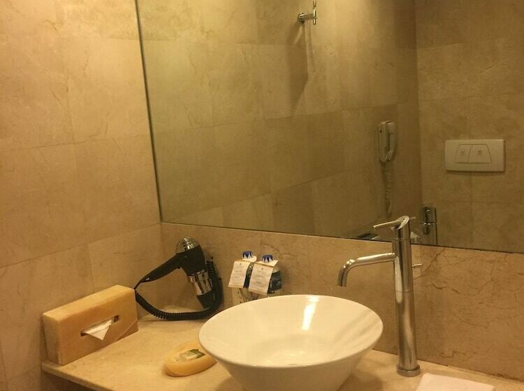 اتاق استاندارد, Emporio Reforma