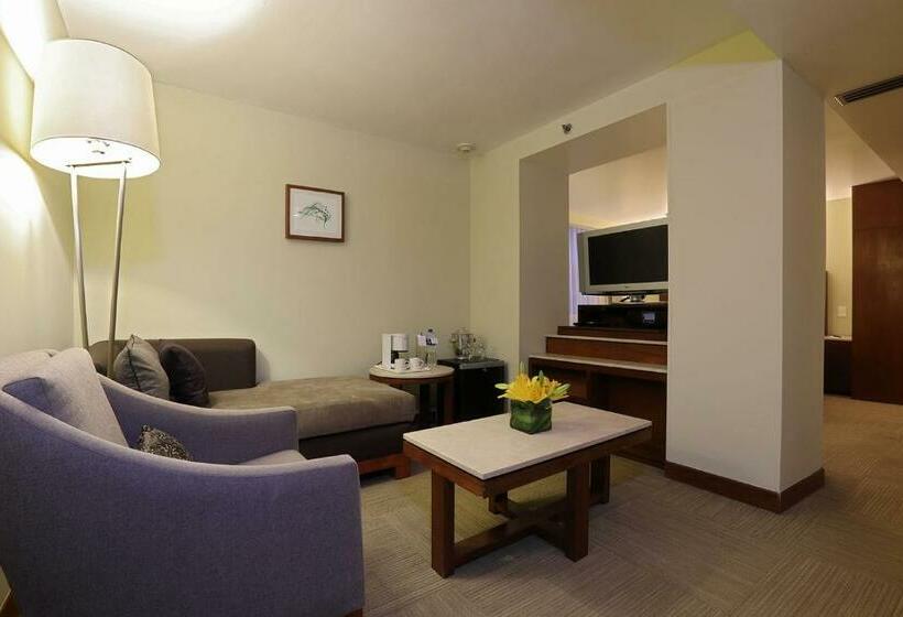 سوییت جونیور, Emporio Reforma