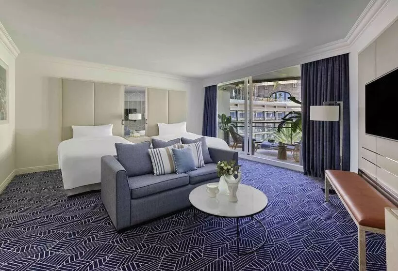سوئیت جونیور با چشم‌انداز باغ, Fairmont Montecarlo