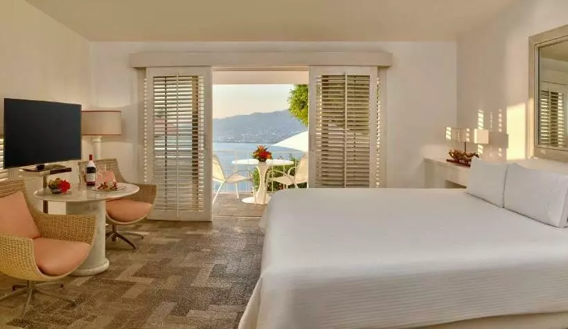 اتاق استاندارد با تخت بزرگ, Las Brisas Acapulco