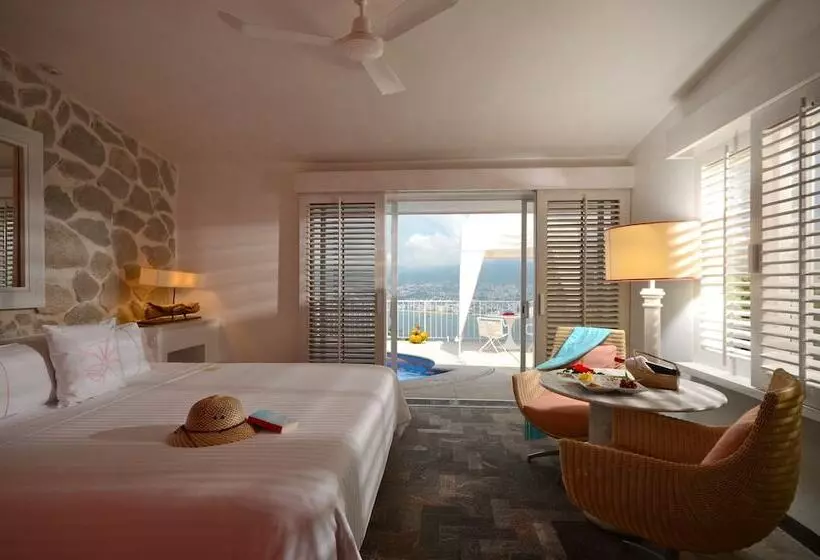 اتاق کلاب, Las Brisas Acapulco