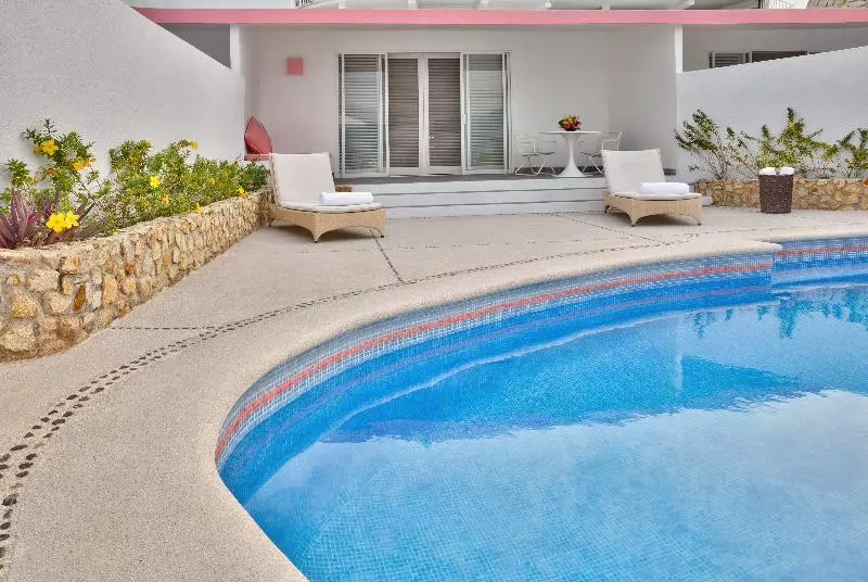 سوییت جونیور, Las Brisas Acapulco