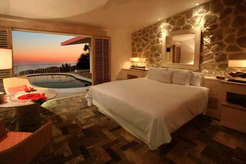 سوییت جونیور, Las Brisas Acapulco