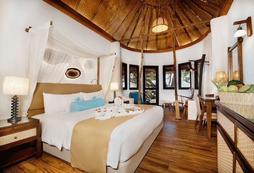 بانگلوی لوکس, Makunudu Island