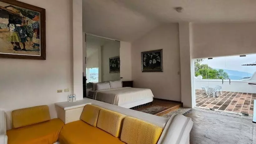 デラックススイート, Posada De La Mision, Hotel Museo Y Jardin