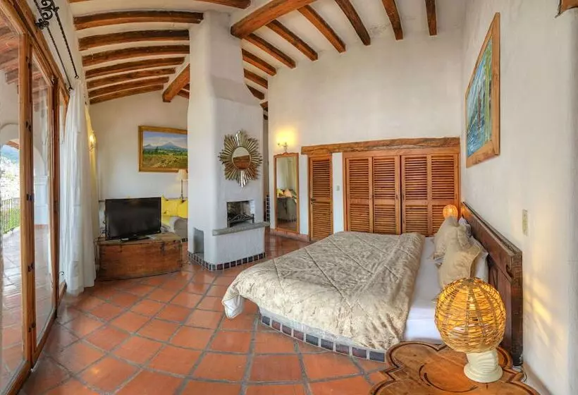 デラックススイート, Posada De La Mision, Hotel Museo Y Jardin
