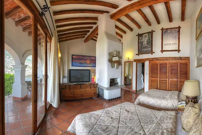 デラックススイート, Posada De La Mision, Hotel Museo Y Jardin