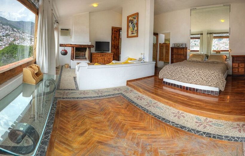 디럭스 스위트, Posada De La Mision, Hotel Museo Y Jardin