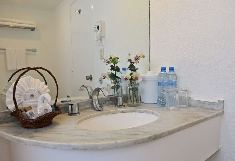 غرفه قياسيه سريرين مزدوجين, Ritz Acapulco All Inclusive