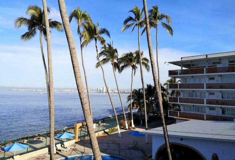 غرفه قياسيه سريرين مزدوجين, Rosita