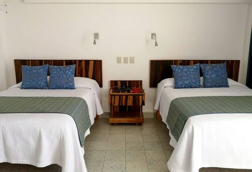 스탠다드 룸 더블 침대 2개, Rosita